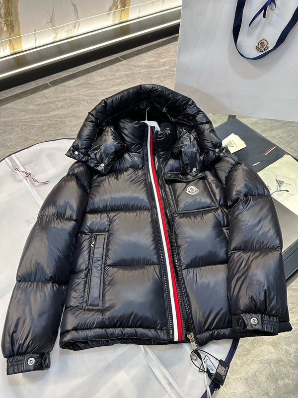 Moncler Montbeliard Short Down Jacket