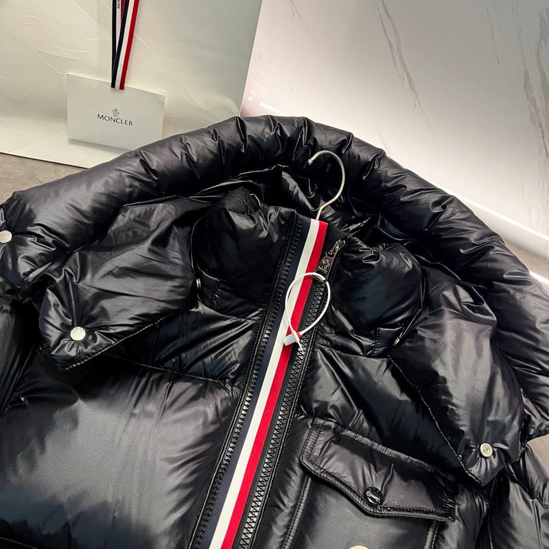 Moncler Montbeliard Short Down Jacket