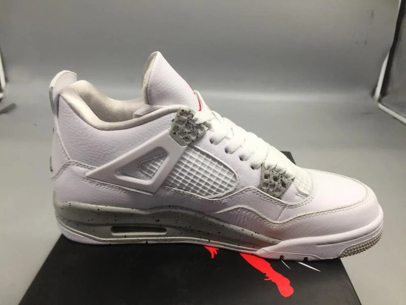 Air Jordan 4 Retro White Oreo