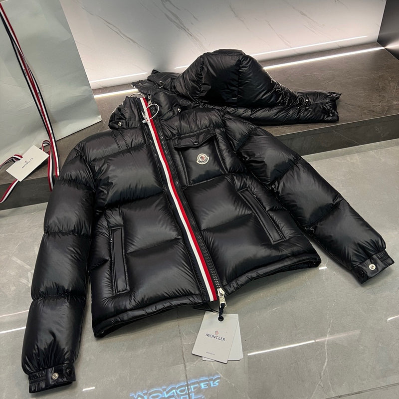 Moncler Montbeliard Short Down Jacket