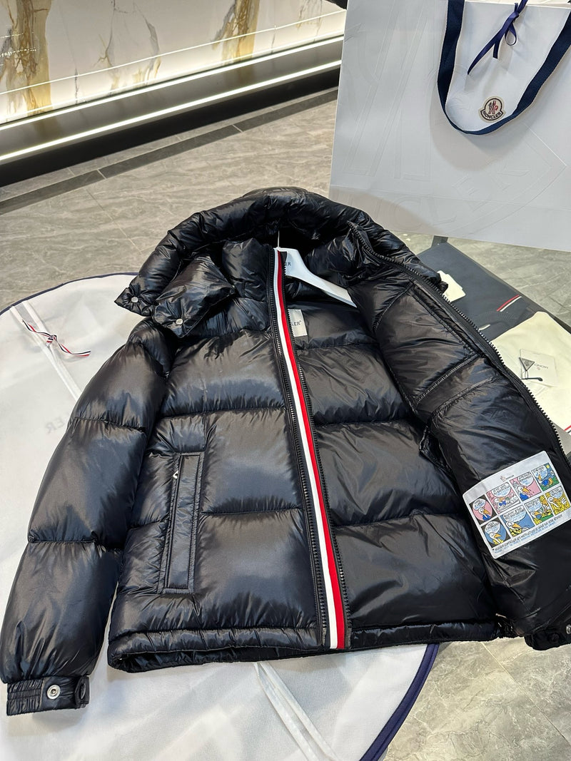 Moncler Montbeliard Short Down Jacket