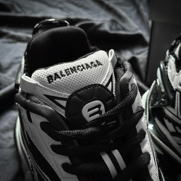 Balenciaga Runner - Image 7