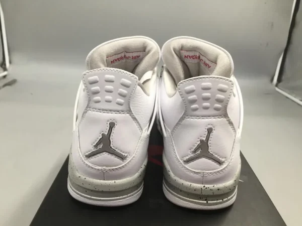 Air Jordan 4 Retro White Oreo - Image 3