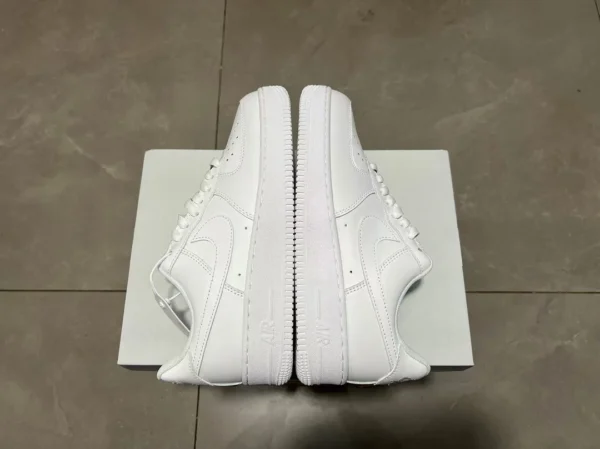 Nike Air Force 1 - Image 3